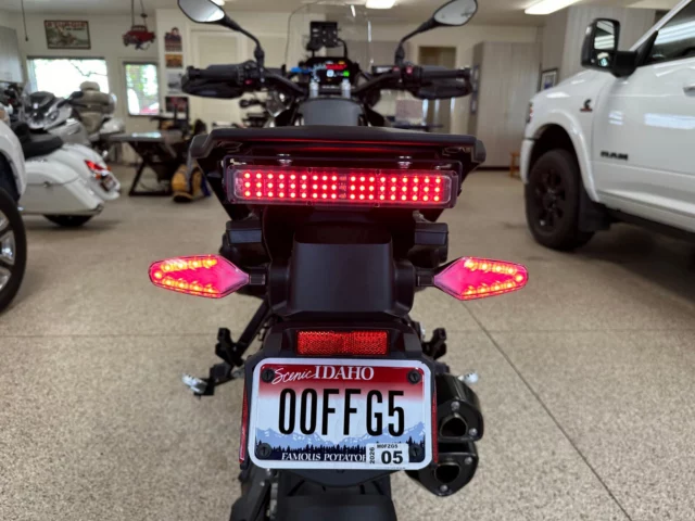AdMore Light Bar Pro on the newest BMW R1300GS. Looking slick Victor! Thanks for sharing. 

#bmwmotorcycle #R1300GS #ridewithadmore #admorelighting #admorelightbar